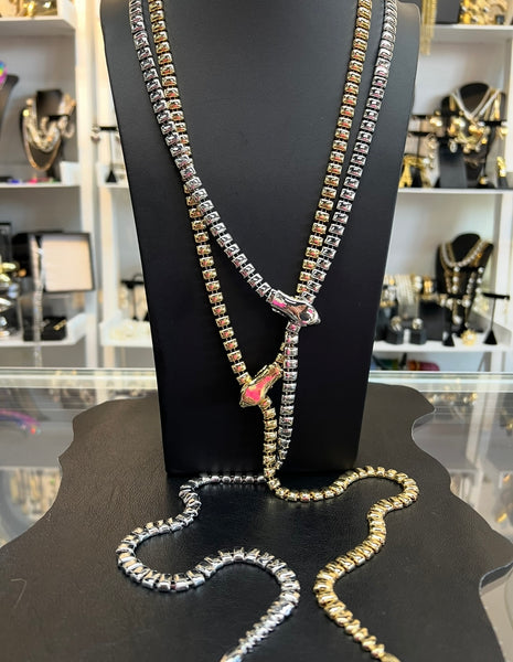Medussa Snake Necklace