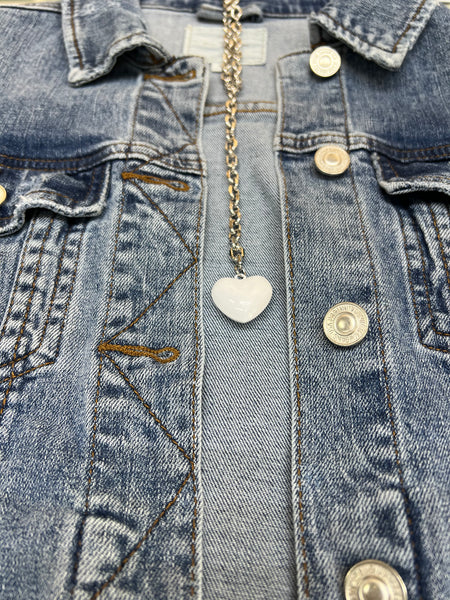 Short Puffy Heart Lariat Necklace