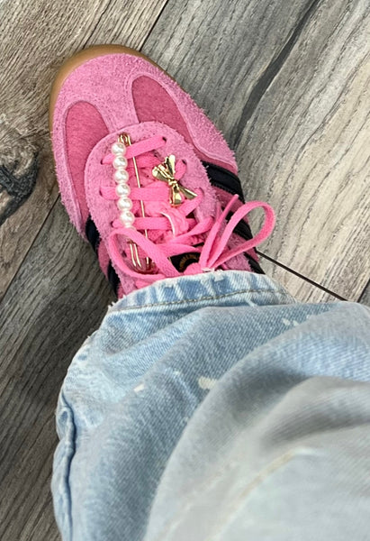 Pearl Safety Pin Sneaker Charm