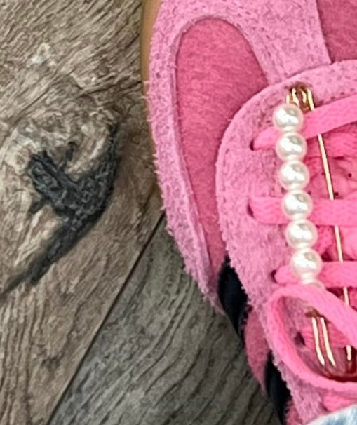 Pearl Safety Pin Sneaker Charm