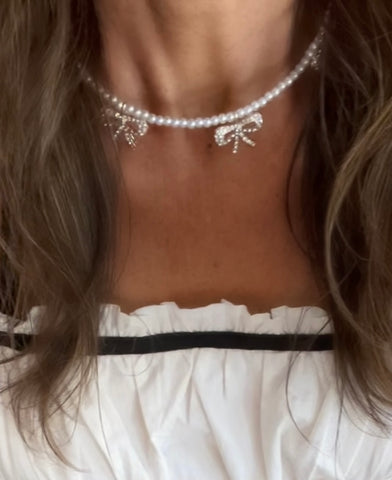 Bow Pearl Choker