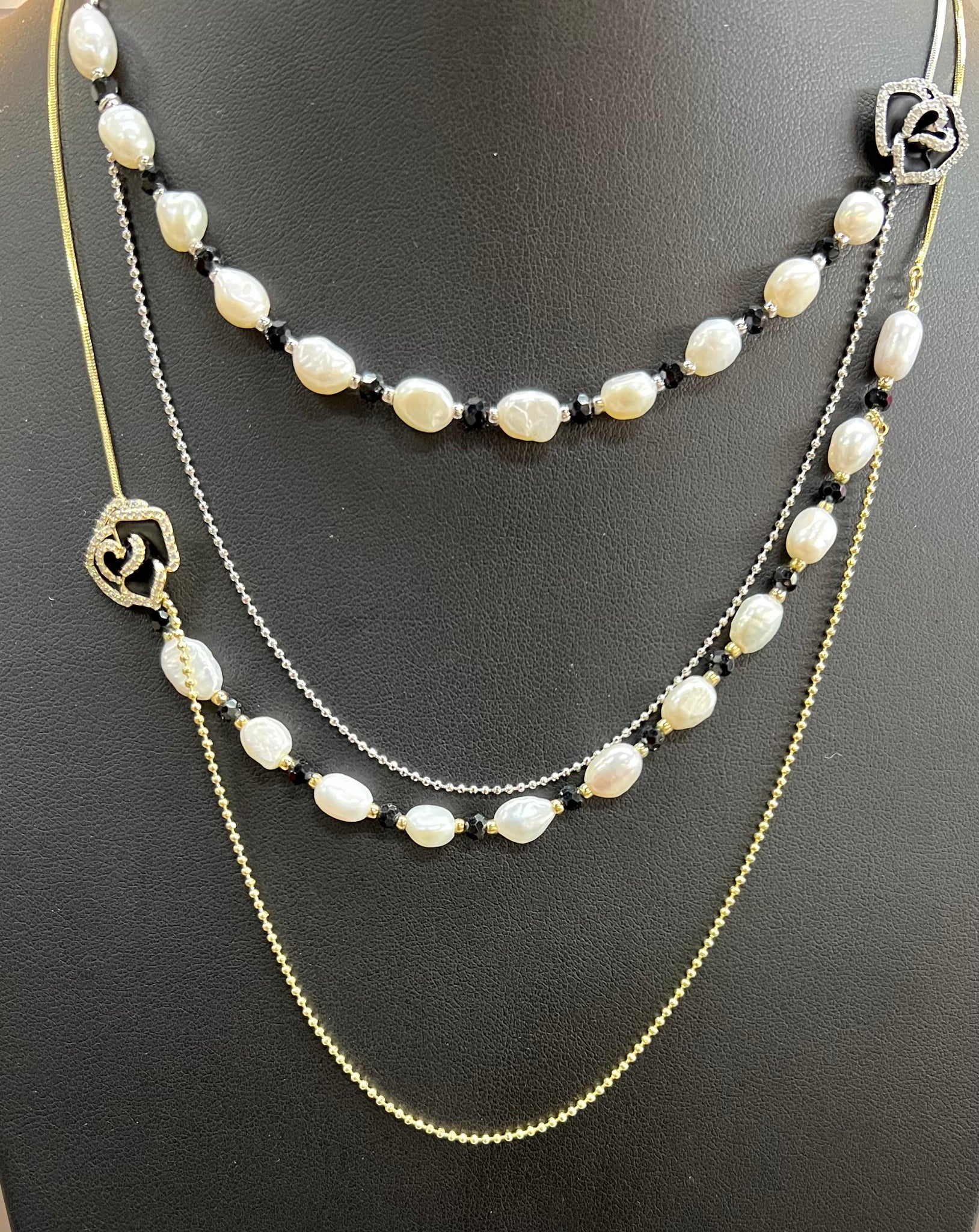 Rose Pearl Necklace