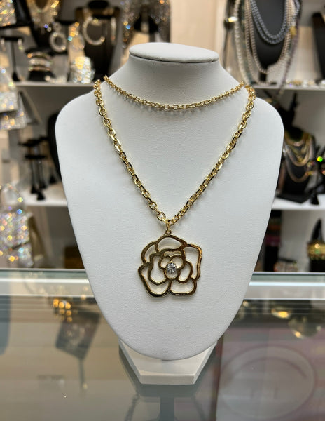 Rosette Chain Necklace