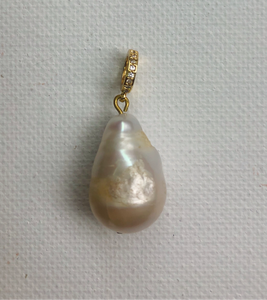 White Pearl Charm